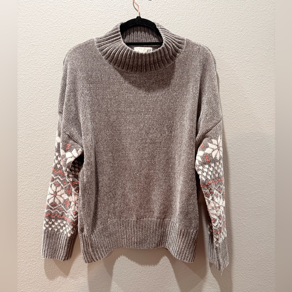 🤎 Stunning Christian Siriano Taupe Sweater w/ Fair Isle Sleeves – Size L
